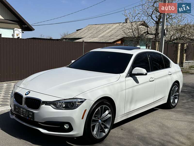 Седан BMW 3 Series 2018 в Тульчині