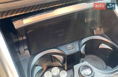 Седан BMW 3 Series 2019 в  фото 19 Седан BMW 3 Series 2019 в