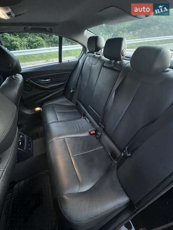 Седан BMW 3 Series 2012 в Хмельницькому