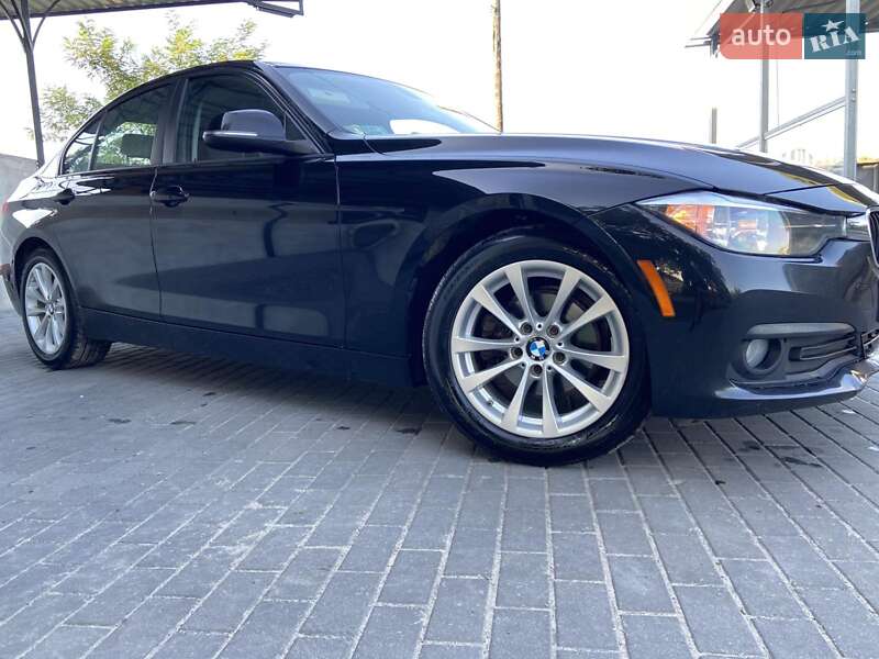 Седан BMW 3 Series 2016 в Луцке