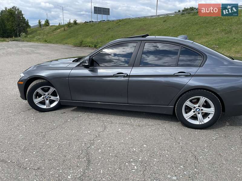 Седан BMW 3 Series 2013 в Кропивницком