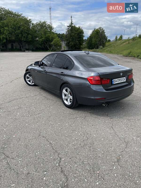 Седан BMW 3 Series 2013 в Кропивницком