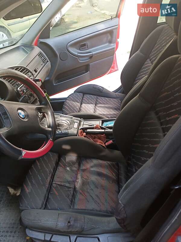 Седан BMW 3 Series 1992 в Херсоні