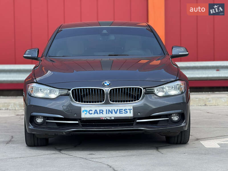 Седан BMW 3 Series 2017 в Киеве
