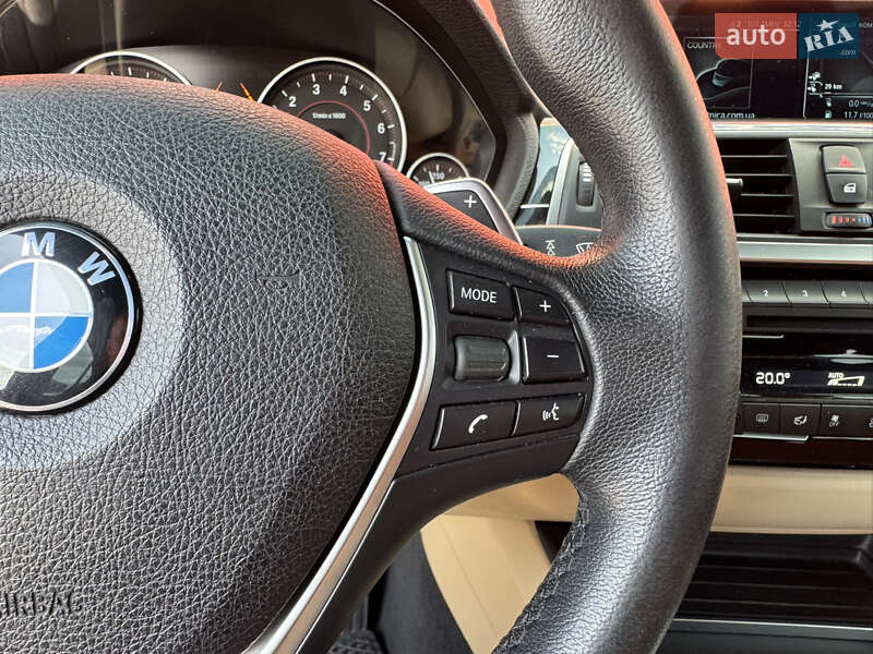 Седан BMW 3 Series 2017 в Киеве