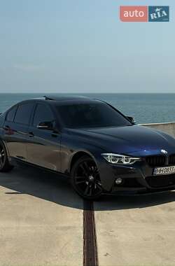 Седан BMW 3 Series 2017 в Одессе