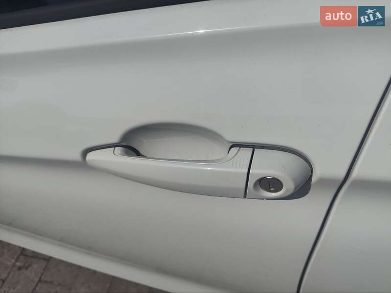 Седан BMW 3 Series 2013 в Львове фото 10 Седан BMW 3 Series 2013 в Львове