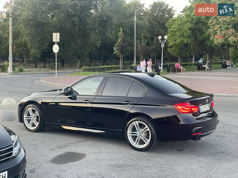 Седан BMW 3 Series 2015 в Запоріжжі