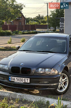 Седан BMW 3 Series 2001 в Долинской