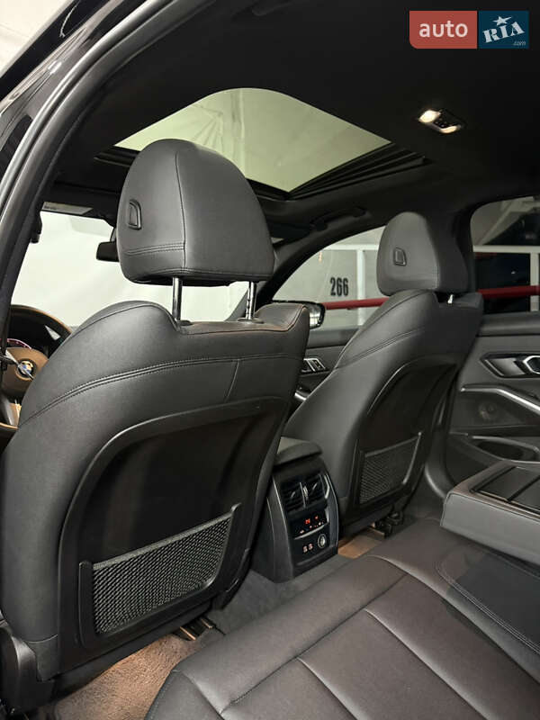 Седан BMW 3 Series 2019 в Одесі