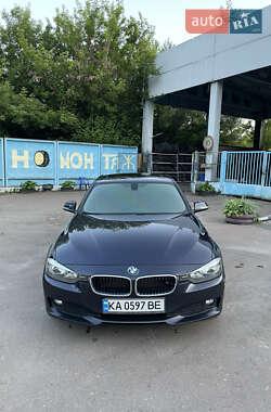 Седан BMW 3 Series 2015 в Киеве