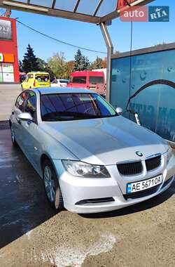 Седан BMW 3 Series 2006 в Кривом Роге