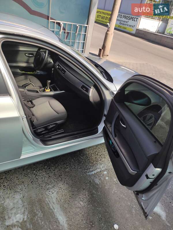 Седан BMW 3 Series 2006 в Кривому Розі