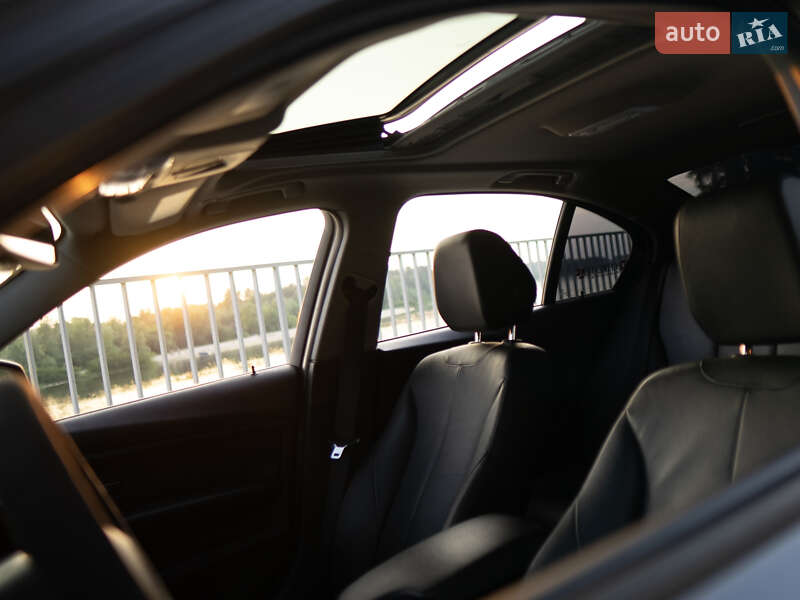 Седан BMW 3 Series 2013 в Києві
