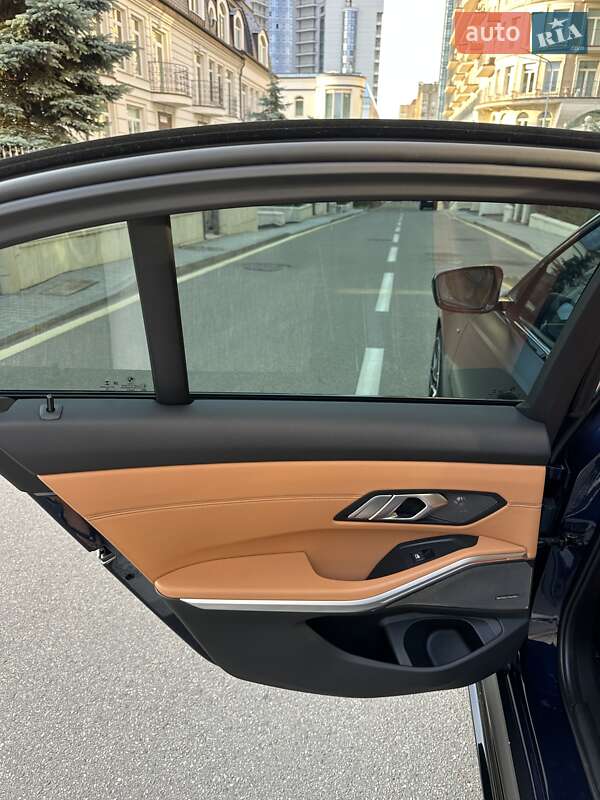 Седан BMW 3 Series 2020 в Киеве фото 29 Седан BMW 3 Series 2020 в Киеве