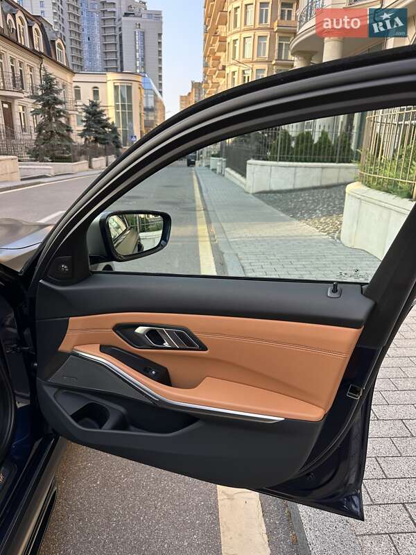Седан BMW 3 Series 2020 в Киеве фото 42 Седан BMW 3 Series 2020 в Киеве