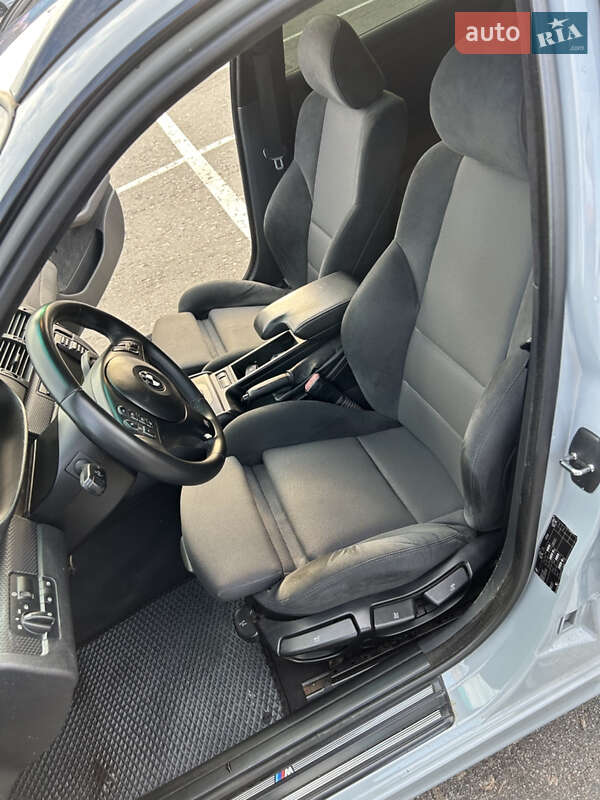 Универсал BMW 3 Series 2002 в Киеве фото 10 Универсал BMW 3 Series 2002 в Киеве