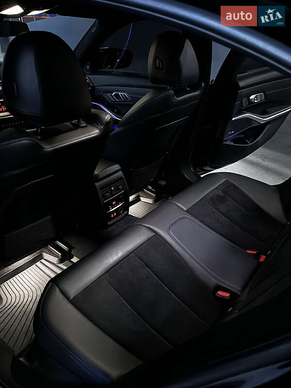 Седан BMW 3 Series 2019 в Києві