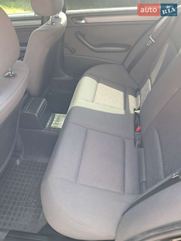 Седан BMW 3 Series 2003 в Полонном фото 6 Седан BMW 3 Series 2003 в Полонном
