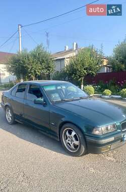 Седан BMW 3 Series 1995 в Гайсину