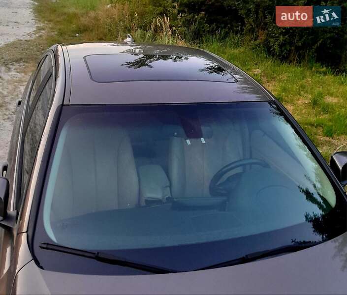 Седан BMW 3 Series 2013 в Львові