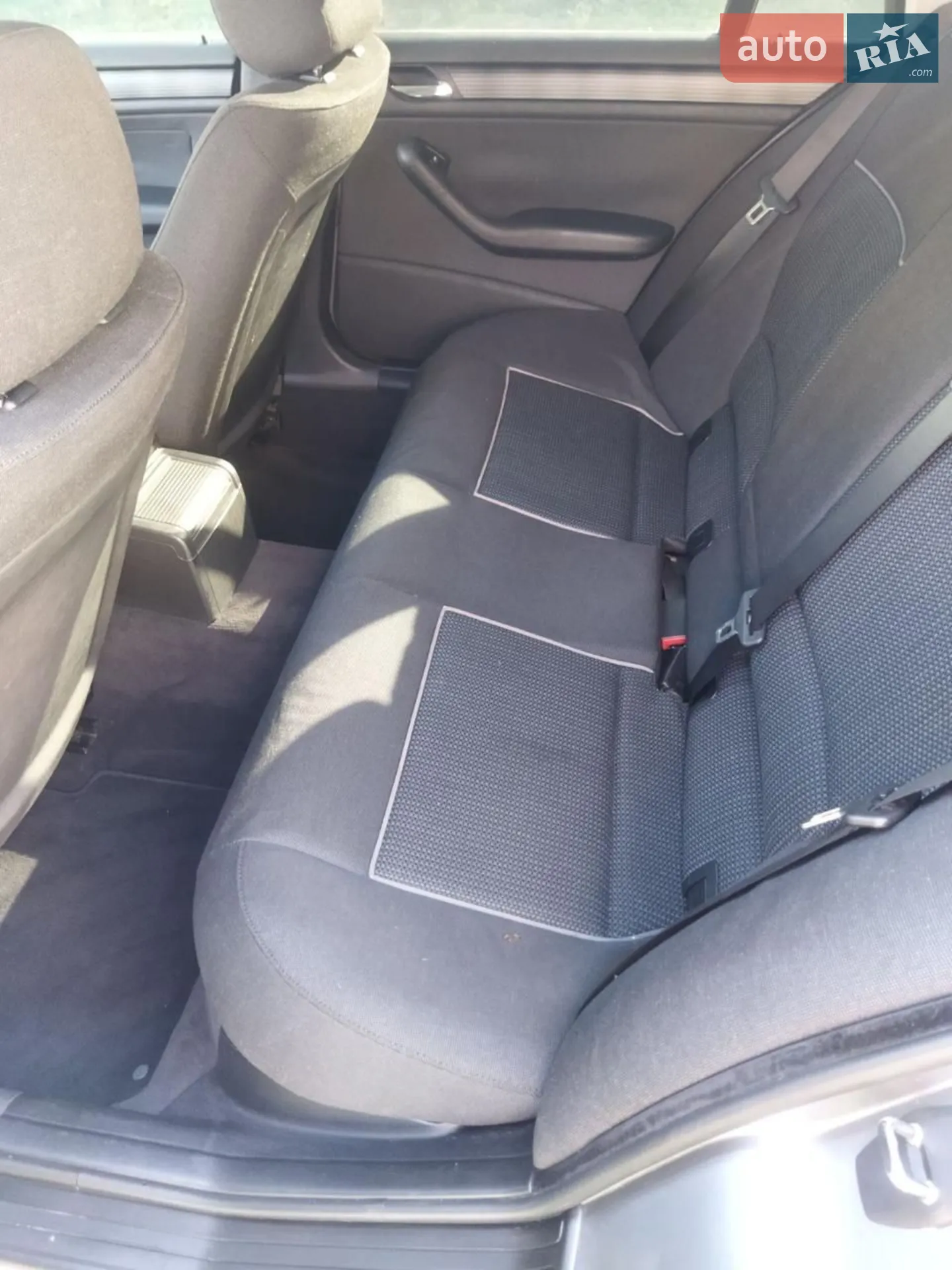 BMW 3 Series 2003 VIN WBAAX510X0PD40081 фото оголошення 14 з 18