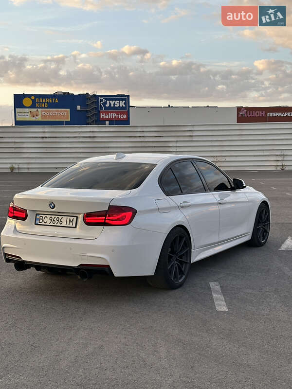 Седан BMW 3 Series 2017 в Львові