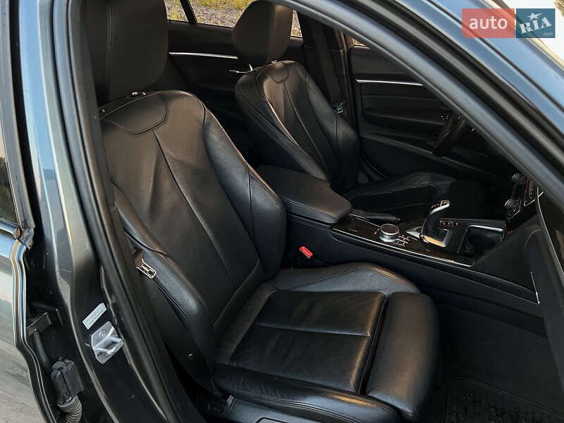 Седан BMW 3 Series 2018 в Чернігові