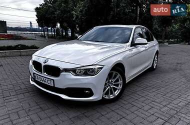 Седан BMW 3 Series 2017 в Киеве