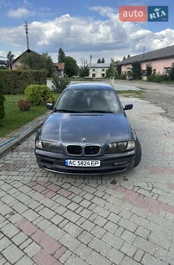 Седан BMW 3 Series 2001 в Косове