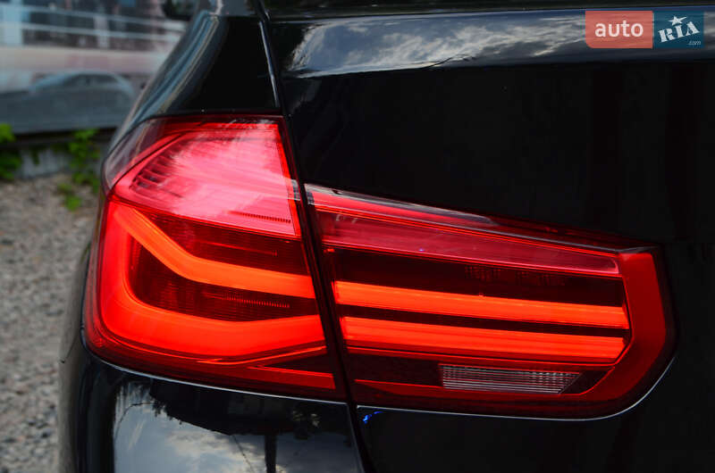 Седан BMW 3 Series 2016 в Києві
