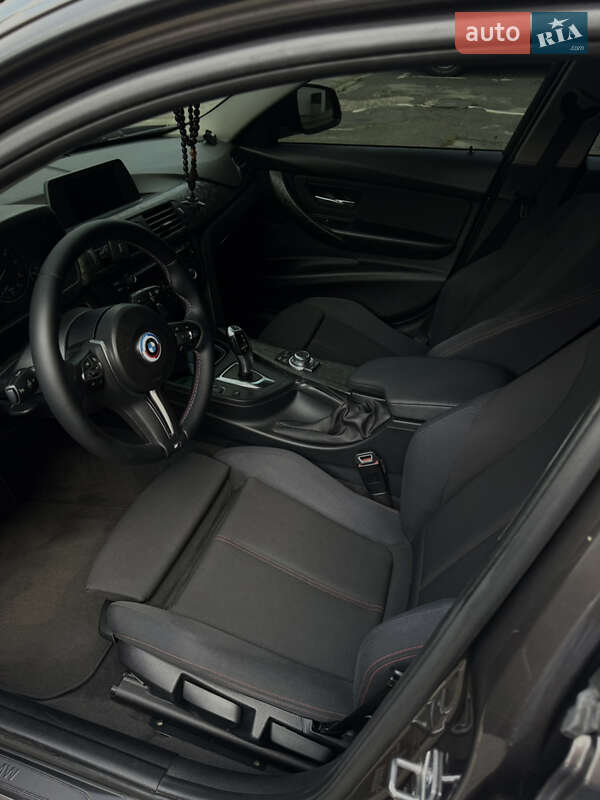Универсал BMW 3 Series 2015 в Киеве