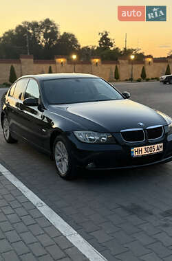 Седан BMW 3 Series 2006 в Ізмаїлі