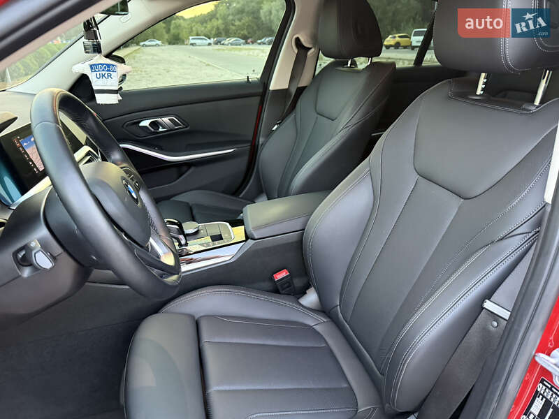 Седан BMW 3 Series 2022 в Дніпрі