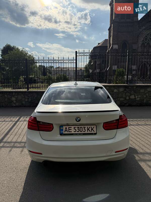 Седан BMW 3 Series 2014 в Каменском фото 8 Седан BMW 3 Series 2014 в Каменском
