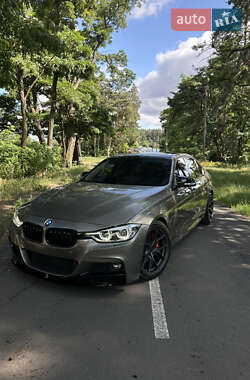 Седан BMW 3 Series 2017 в Києві