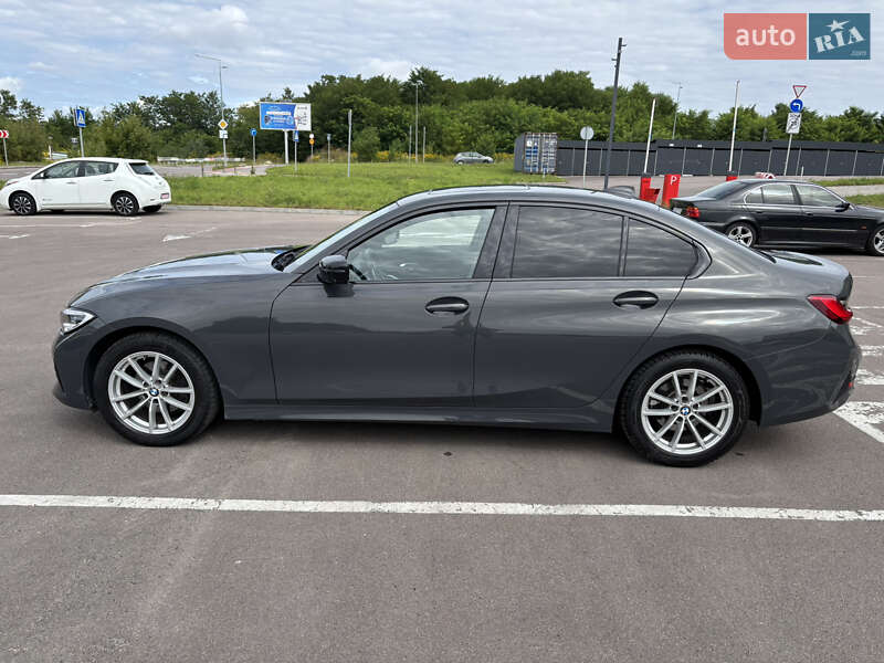Седан BMW 3 Series 2019 в Рівному