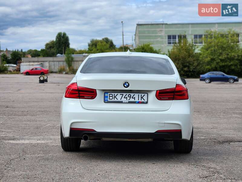 Седан BMW 3 Series 2016 в Ровно фото 13 Седан BMW 3 Series 2016 в Ровно