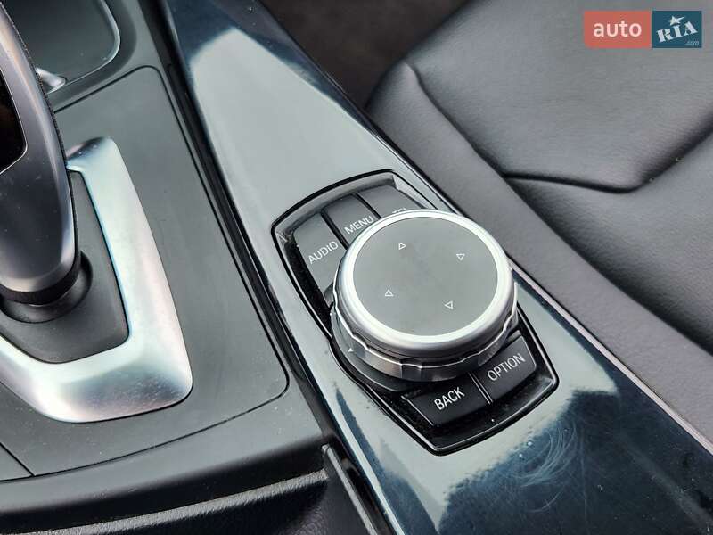 Седан BMW 3 Series 2016 в Ровно фото 33 Седан BMW 3 Series 2016 в Ровно