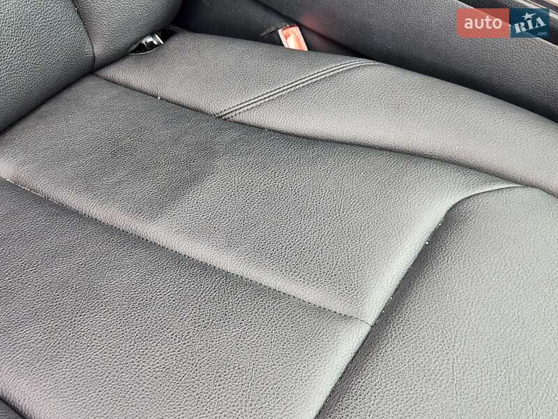 Седан BMW 3 Series 2016 в Ровно фото 58 Седан BMW 3 Series 2016 в Ровно