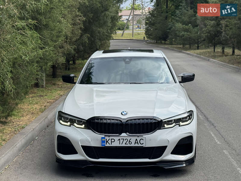 Седан BMW 3 Series 2019 в Запорожье