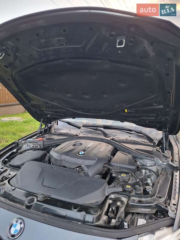 Седан BMW 3 Series 2017 в Конотопе