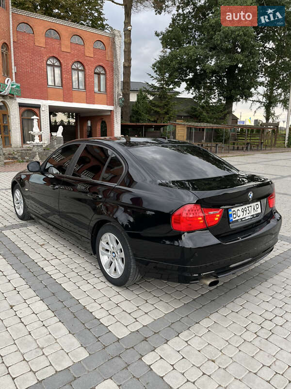 Седан BMW 3 Series 2010 в Львові фото 7 Седан BMW 3 Series 2010 в Львові