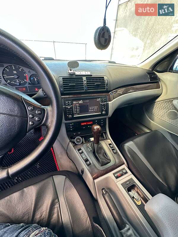 Универсал BMW 3 Series 2004 в Дубровице