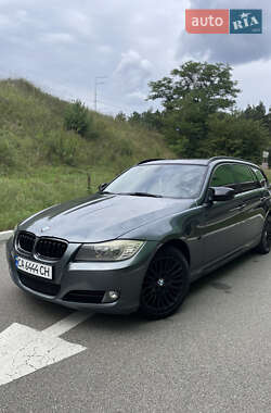 Универсал BMW 3 Series 2010 в Киеве