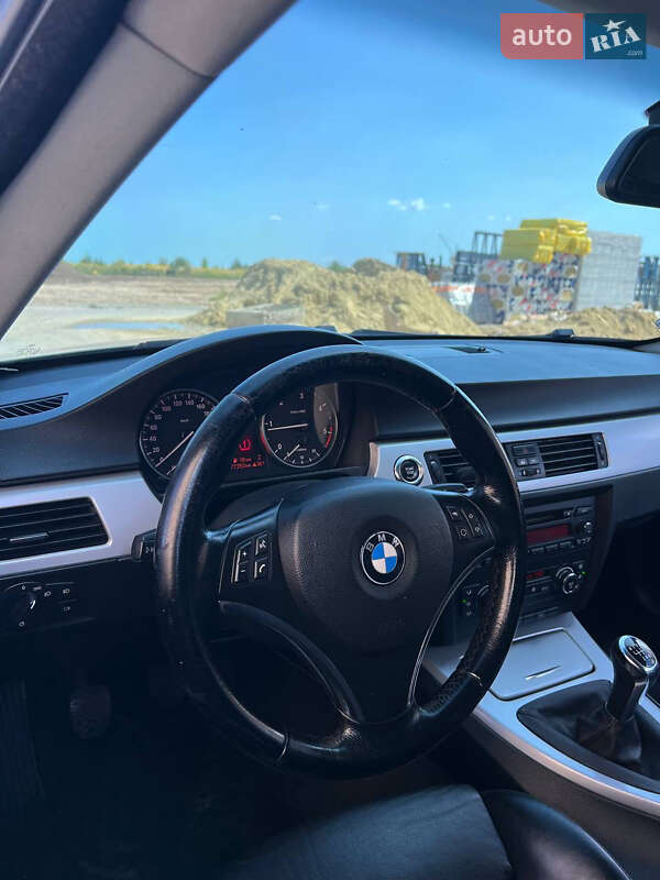 Купе BMW 3 Series 2008 в Ровно фото 16 Купе BMW 3 Series 2008 в Ровно