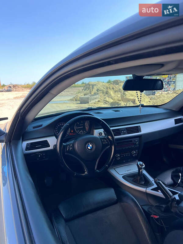 Купе BMW 3 Series 2008 в Ровно фото 17 Купе BMW 3 Series 2008 в Ровно