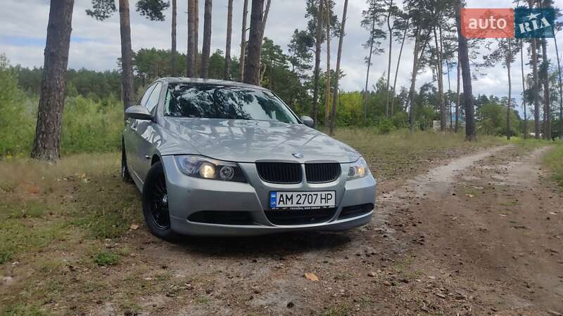 Седан BMW 3 Series 2005 в Житомире