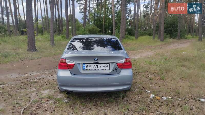 Седан BMW 3 Series 2005 в Житомире
