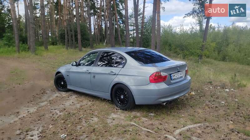 Седан BMW 3 Series 2005 в Житомире